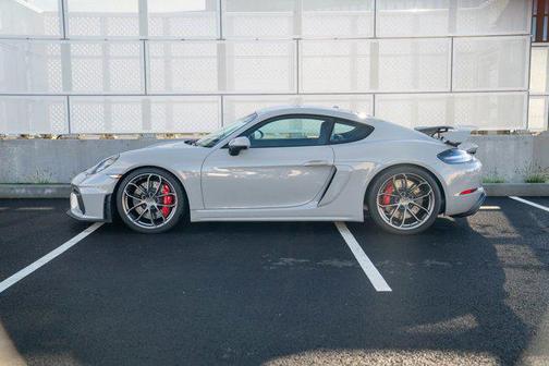 2021 Porsche 718 Cayman GT4