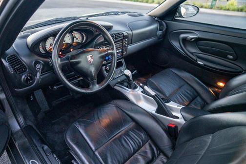 2001 Porsche 911 Carrera