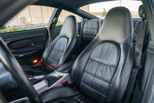 2001 Porsche 911 Carrera