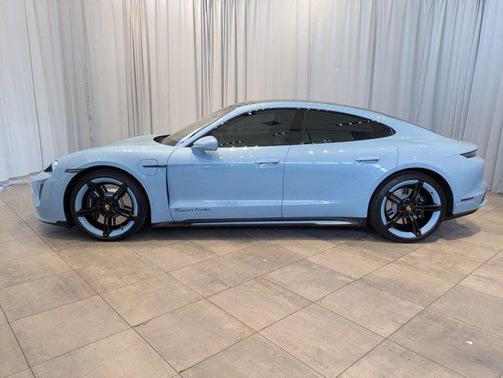 2021 Porsche Taycan Turbo