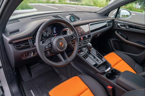 Chalk 2026 Porsche Macan Macan