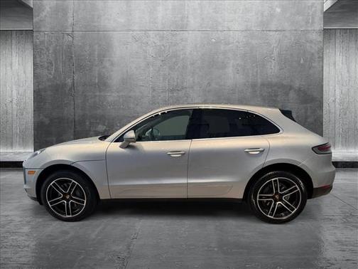 2021 Porsche Macan Base