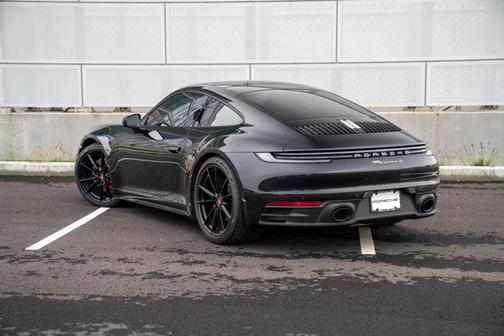 2024 Porsche 911 Carrera 4S