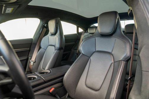 2025 Porsche Taycan Turbo