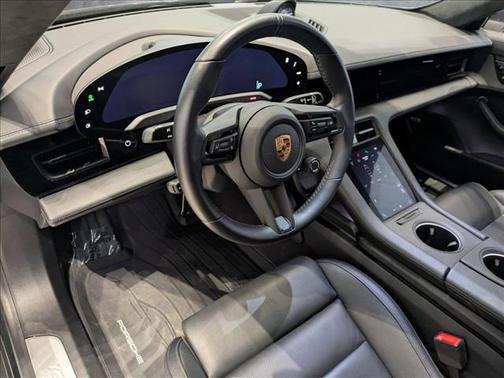 2020 Porsche Taycan Turbo