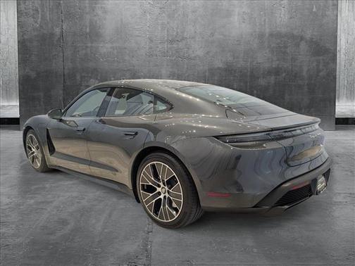 2020 Porsche Taycan Turbo