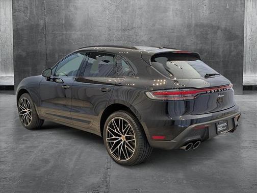 2024 Porsche Macan Base