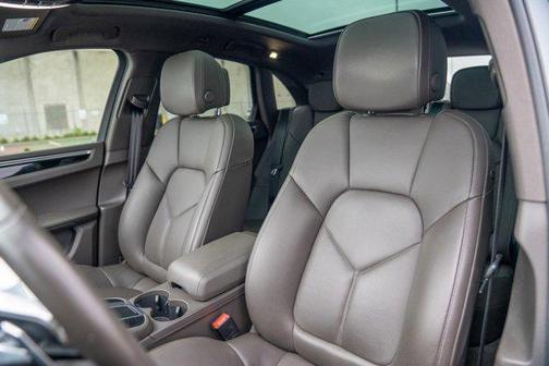 2018 Porsche Macan AWD