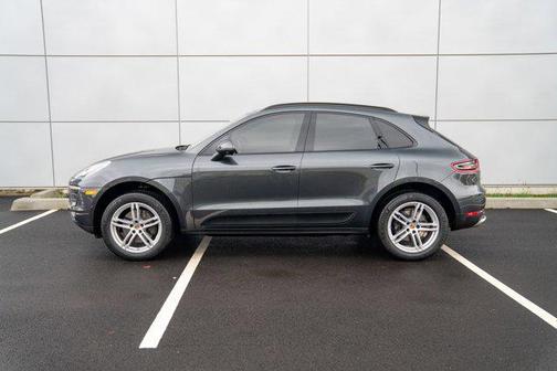 2018 Porsche Macan AWD