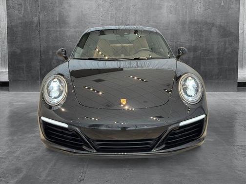 2018 Porsche 911 Carrera 4S