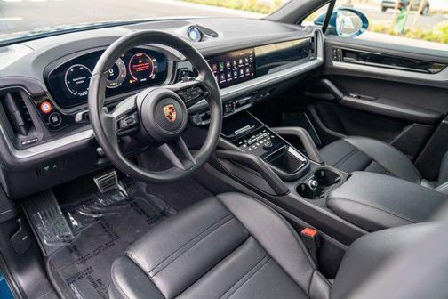 2024 Porsche Cayenne S