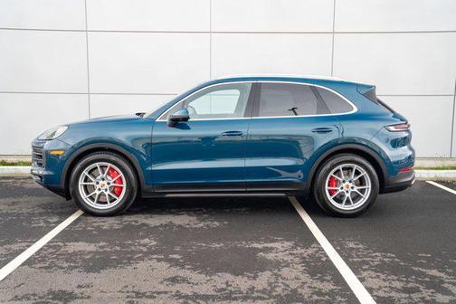 2024 Porsche Cayenne S