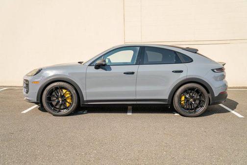2024 Porsche Cayenne Turbo GT