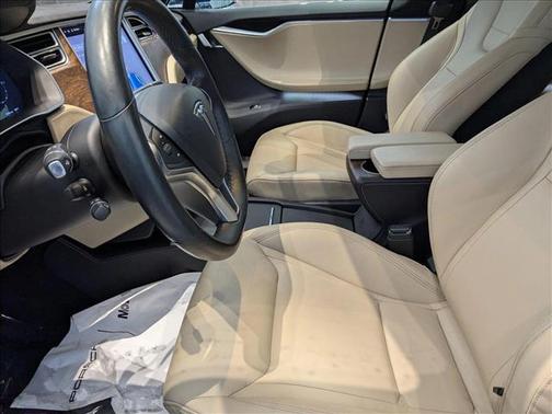 2016 Tesla Model S 75D