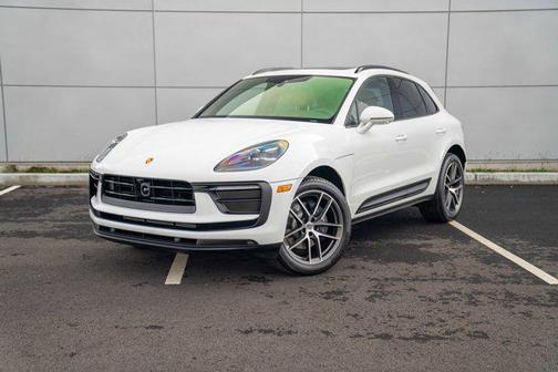 2026 Porsche Macan AWD
