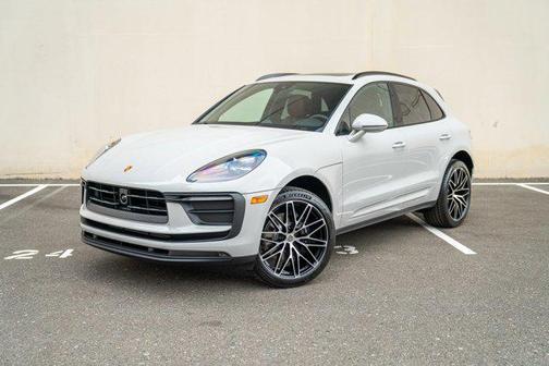 Chalk 2025 Porsche Macan Macan