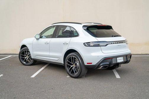2026 Porsche Macan AWD