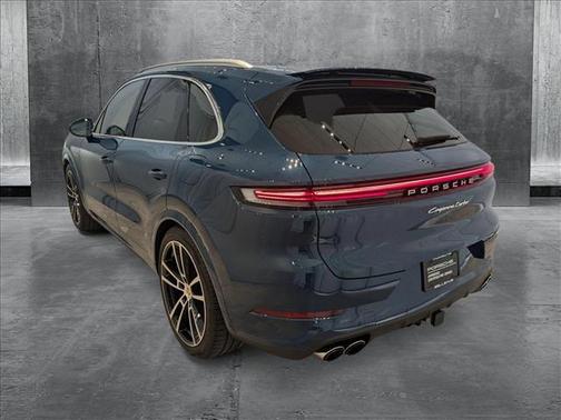 2024 Porsche Cayenne E-Hybrid S