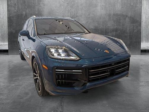 2024 Porsche Cayenne E-Hybrid S