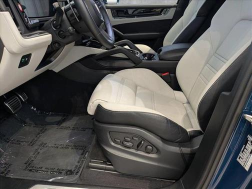 2024 Porsche Cayenne E-Hybrid S