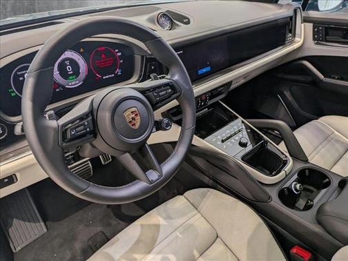 2024 Porsche Cayenne E-Hybrid S