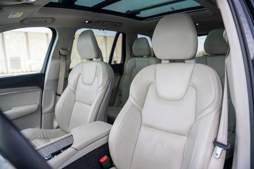 2021 Volvo XC90 T6 Inscription