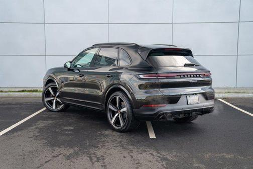 2025 Porsche Cayenne Cayenne