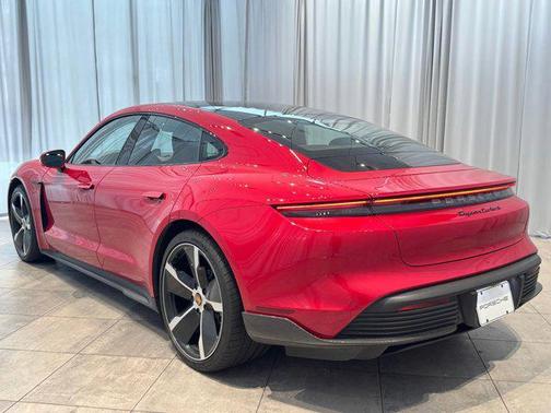 2021 Porsche Taycan Turbo S