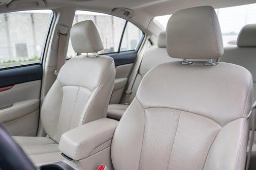 2011 Subaru Legacy Limited