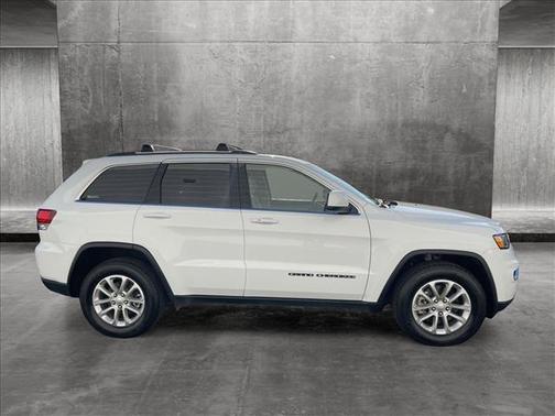 Photo 5 of 31 of 2021 Jeep Grand Cherokee Laredo E