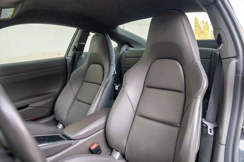 2019 Porsche 911 Carrera 4S