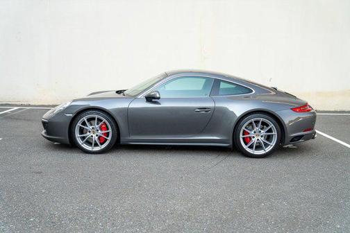 2019 Porsche 911 Carrera 4S