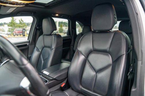 2013 Porsche Cayenne Cayenne