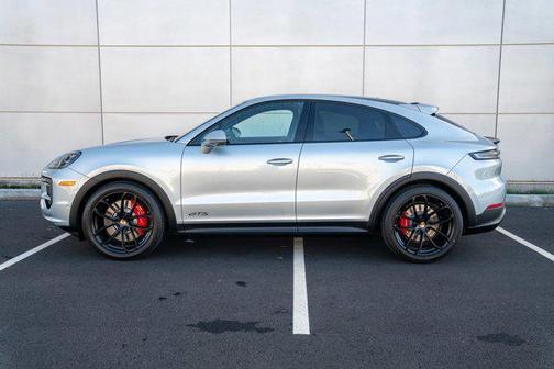 2026 Porsche Cayenne GTS