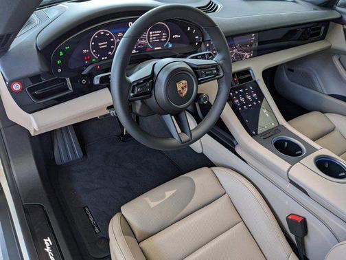 2025 Porsche Taycan RWD
