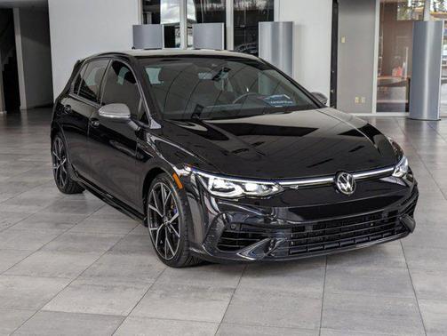 Deep Black Pearl 2022 Volkswagen Golf R 2.0T Manual
