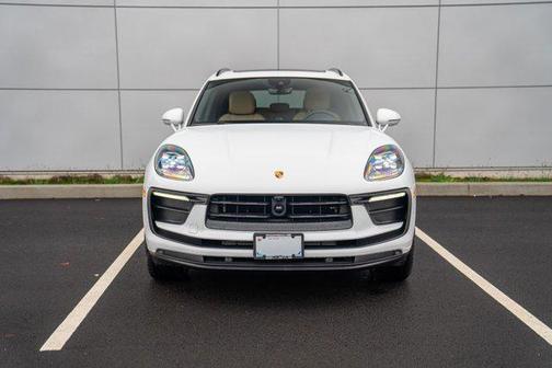 2025 Porsche Macan AWD