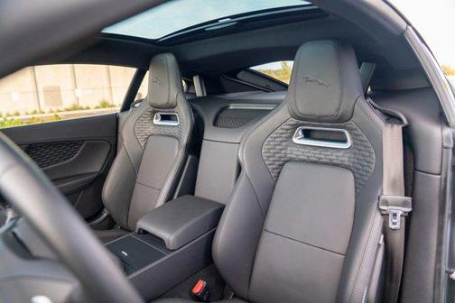 2023 Jaguar F-TYPE R AWD Automatic