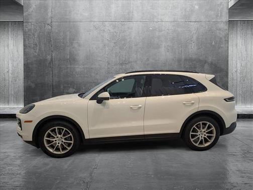 2024 Porsche Cayenne AWD