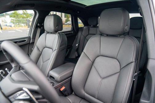 2026 Porsche Macan T