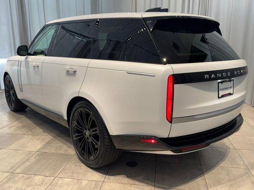 2024 Land Rover Range Rover P530 Autobiography