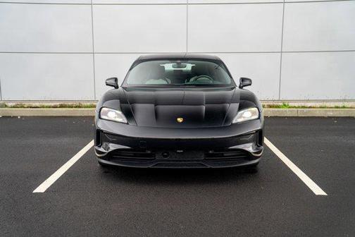 2025 Porsche Taycan 4