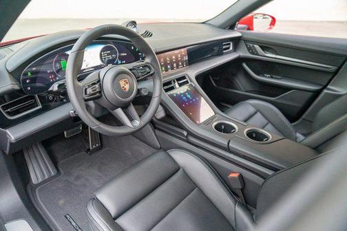 2025 Porsche Taycan 4