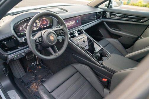 2026 Porsche Panamera RWD