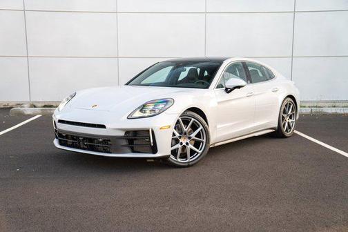 2026 Porsche Panamera RWD