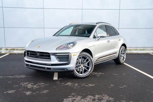 2026 Porsche Macan AWD