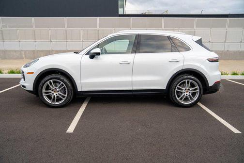 Carrara White Metallic 2019 Porsche Cayenne Cayenne