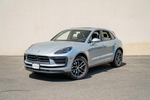 2025 Porsche Macan AWD