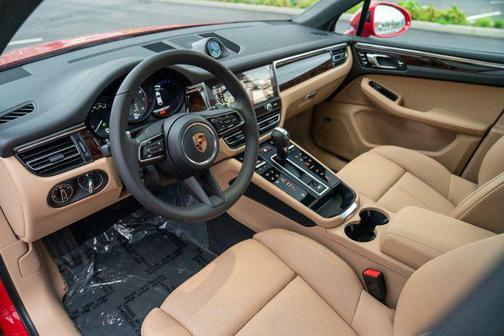 2026 Porsche Macan S