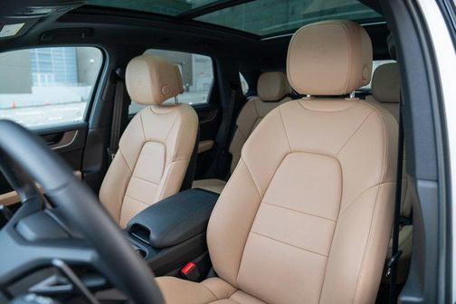 2025 Porsche Cayenne Cayenne